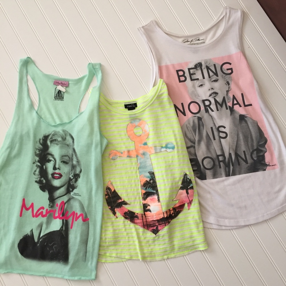 Bundle Marilyn Monroe tanks 🏖🏖🏖